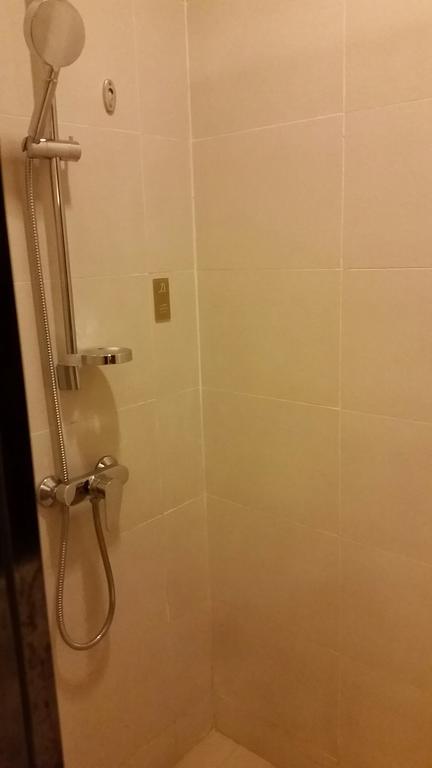 Baolong Homelike Hotel - Wusong Branch Shanghai Bagian luar foto