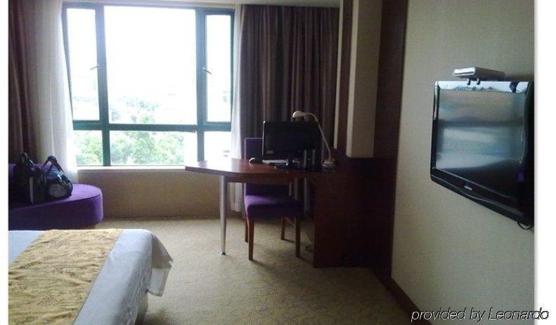 Baolong Homelike Hotel - Wusong Branch Shanghai Bagian luar foto