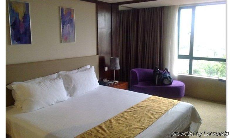 Baolong Homelike Hotel - Wusong Branch Shanghai Bagian luar foto