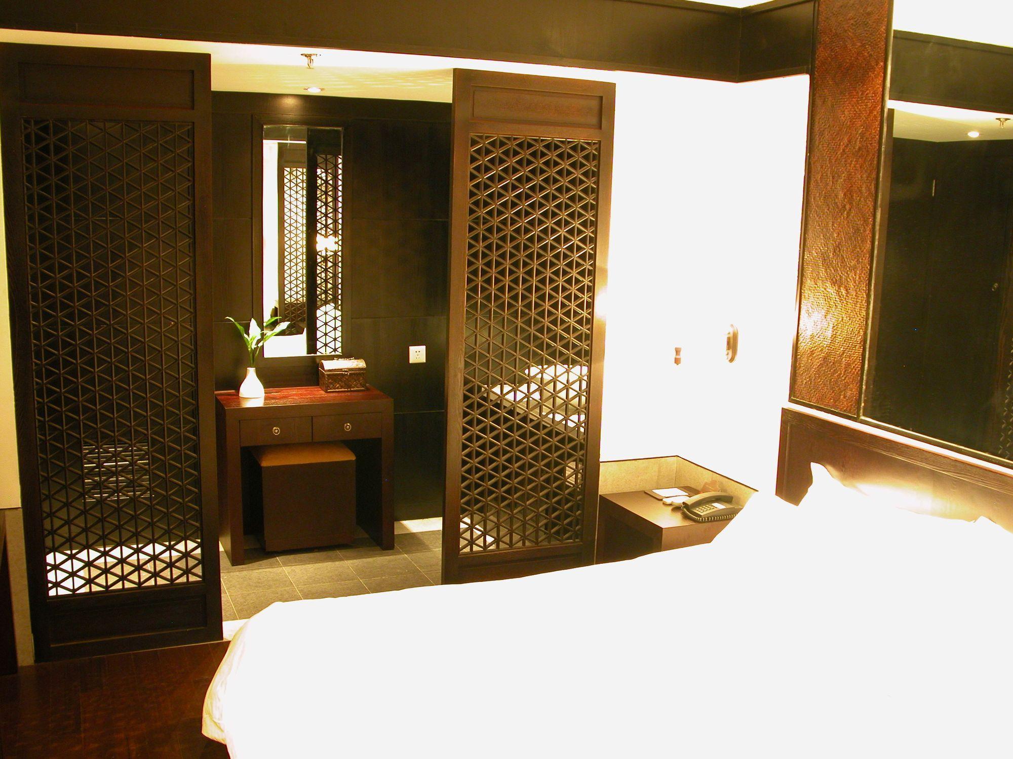 Baolong Homelike Hotel - Wusong Branch Shanghai Bagian luar foto